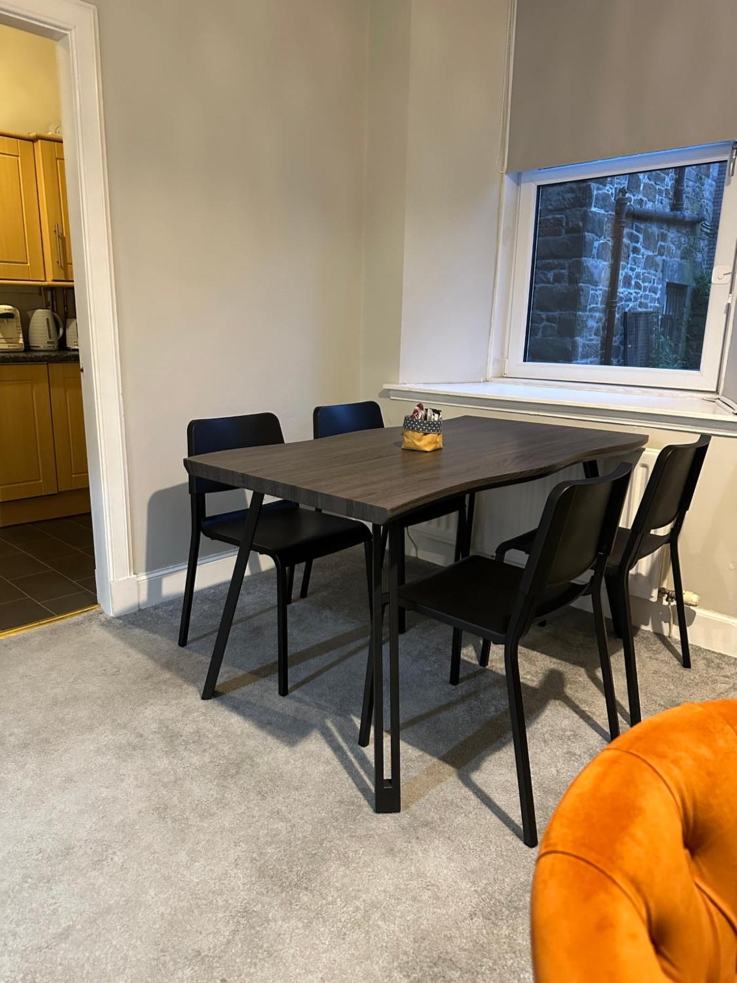 Two Bed Apartment EDI Eksteriør bilde