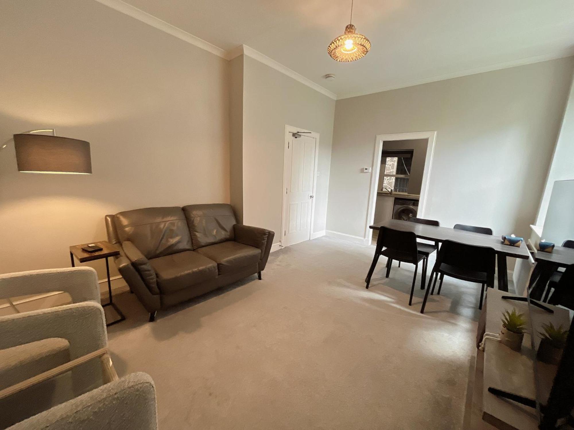 Two Bed Apartment EDI Eksteriør bilde